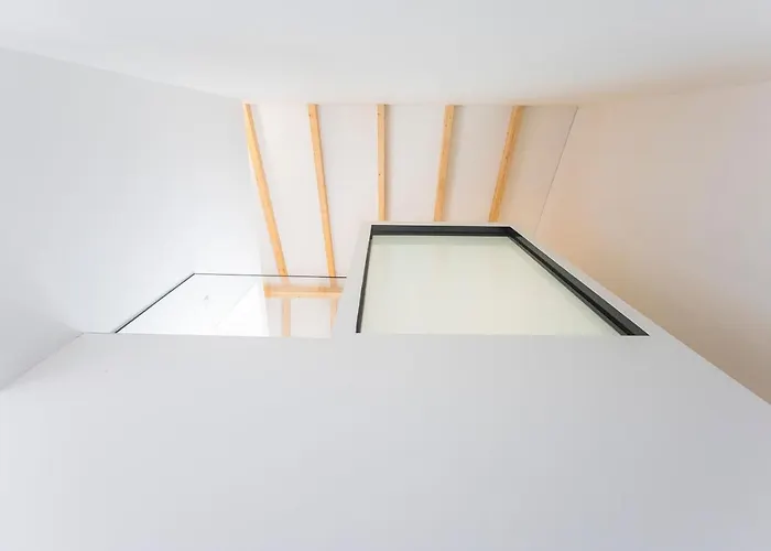 Modern 2br Duplex Downtown By Art District By Lovelystay