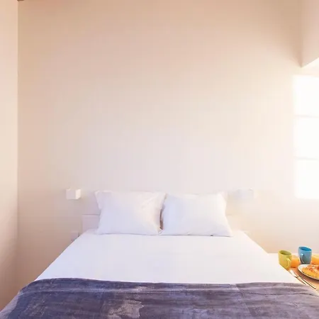 Modern 2br Duplex Downtown By Art District By Lovelystay * Oporto